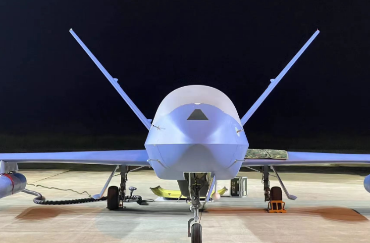 中國電科測控數(shù)據(jù)鏈系統(tǒng)助力“海燕”無人機(jī)穿越臺風(fēng)