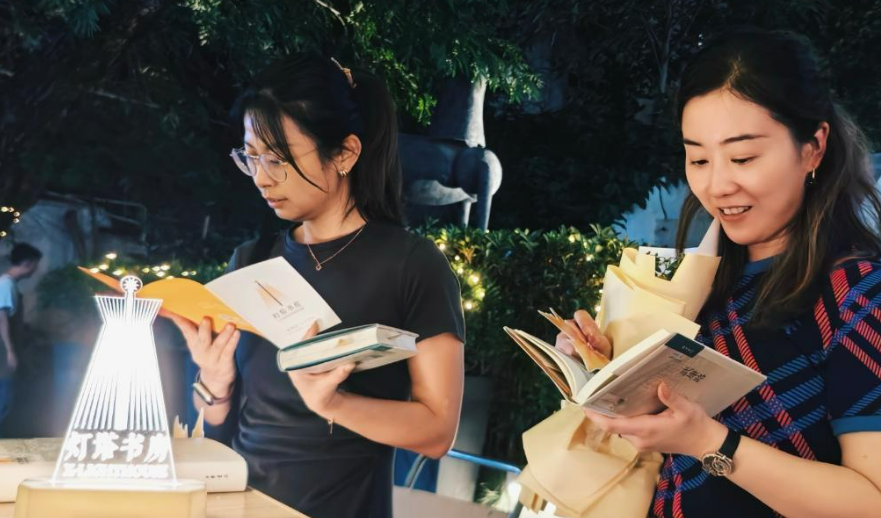 2024上海書展碰撞出最強(qiáng)“閱讀能量場”，傳遞哪些信號？