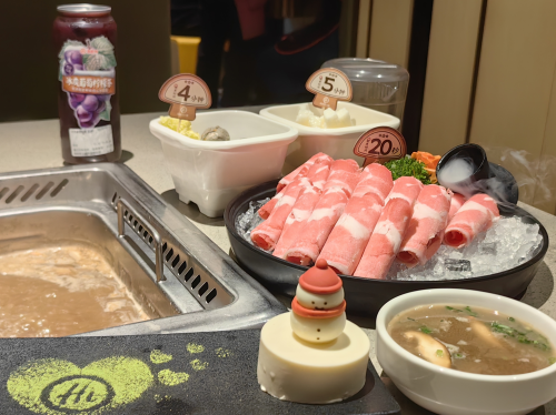 嚴選5種菌菇300目研磨，海底撈“濃濃濃菌湯鍋”濃重上新！