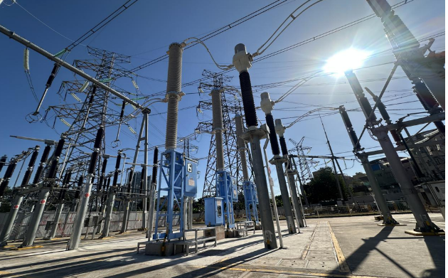 全球首臺(tái)252千伏真空環(huán)保斷路器投運(yùn)