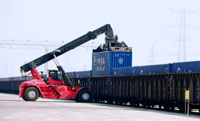 打通堵點難點 提升運(yùn)輸效率——解讀關(guān)于加快建設(shè)統(tǒng)一開放的交通運(yùn)輸市場的意見