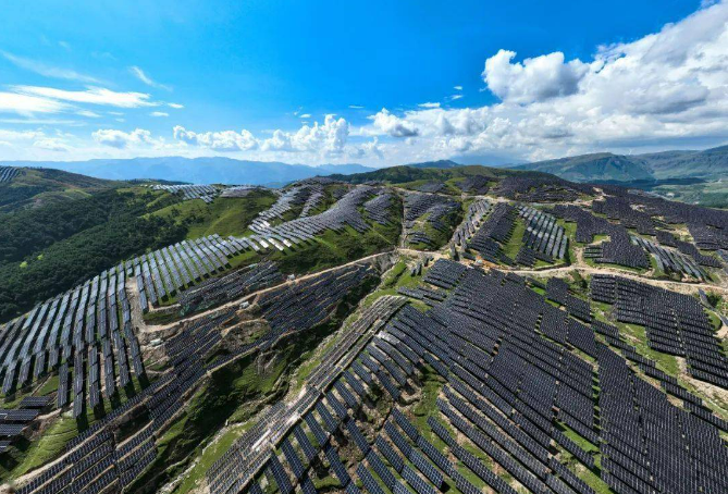 金沙江下游云南側(cè)風(fēng)光基地項(xiàng)目實(shí)現(xiàn)全容量并網(wǎng)