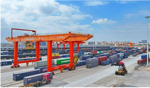 乘風(fēng)破浪 行穩(wěn)致遠(yuǎn)——2024中國(guó)經(jīng)濟(jì)高質(zhì)量發(fā)展亮點(diǎn)回眸