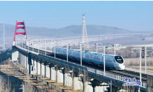 集大原高鐵開通運營 晉蒙兩省區(qū)間新增一條高鐵大通道