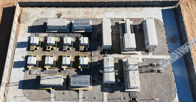 新疆華電哈密煙墩新型混合儲能示范項目并網(wǎng)運行