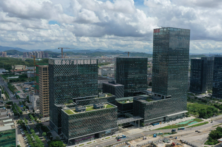 深圳龍崗區(qū)連續(xù)七年位居全國工業(yè)百強(qiáng)區(qū)榜首