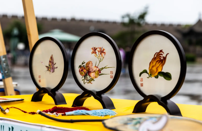 蘇州非遺青年“出圈”又“出?！?></a></div><!-- img end -->	<div   id=