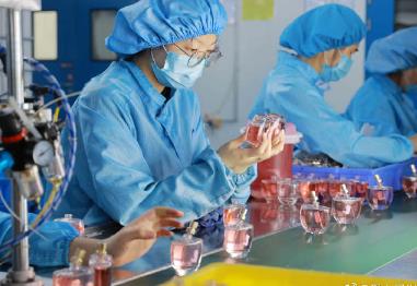 香水產(chǎn)業(yè)鏈英才何處尋？產(chǎn)教融合打通校企合作之路