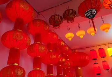 成都“燈籠之鄉(xiāng)”：讓“中國紅”走向世界