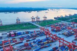 湖北億噸大港數(shù)量達(dá)4個(gè) 位列長(zhǎng)江中上游第一位