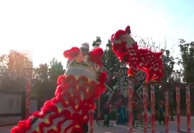 “非遺+”添“彩”年貨市場 “花”樣十足迎新春