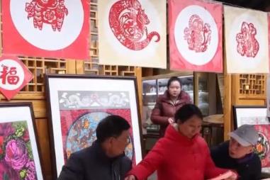 看演出、品美食、賞美景 沉浸式體驗(yàn)傳統(tǒng)非遺中國年