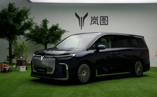 全新嵐圖夢(mèng)想家 爆款車是怎樣“煉成”的？