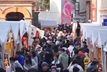 繽紛活動點亮節(jié)前消費市場 年味漸濃里盡享新體驗、“新花樣”