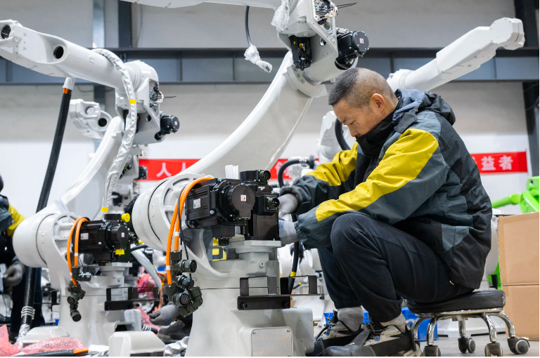 工業(yè)經(jīng)濟平穩(wěn)向好 新型工業(yè)化加速推進