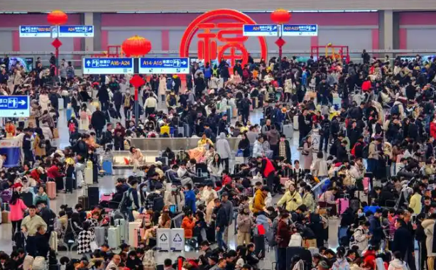 從“全球最大規(guī)模年度人員遷徙”讀懂大國交通