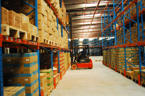 中國倉儲指數1月回升至52.5% 創(chuàng)近10個月新高