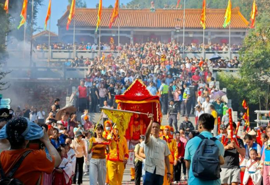 肇慶廣府文化廟會啟動 近1300人參與大巡游展演