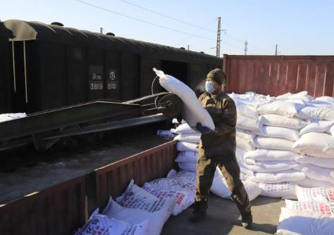 國(guó)鐵沈陽(yáng)局強(qiáng)化調(diào)度指揮 助力農(nóng)耕物資運(yùn)輸　跑出“加速度”