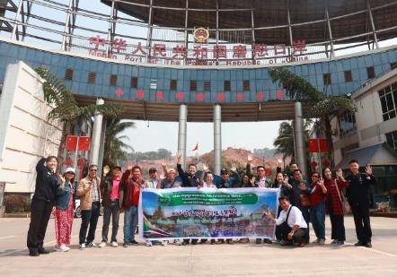 China Travel說(shuō)走就走 首個(gè)東盟國(guó)家免簽旅游團(tuán)入境