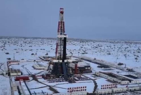 破解世界級(jí)難題 我國萬米深井鉆井技術(shù)取得突破