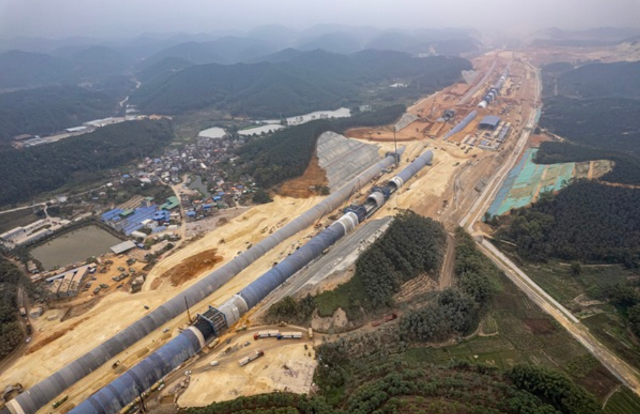 廣東省重點(diǎn)鐵路項(xiàng)目建設(shè)加快推進(jìn) 沖刺“開門紅”