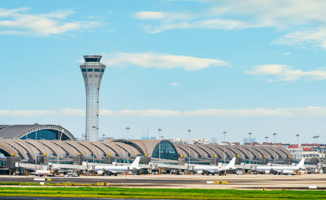 吞吐量沖刺“億人次”！西部這些航空樞紐持續(xù)晉級