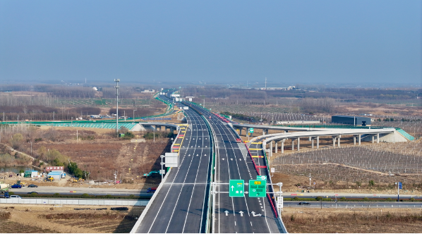 中交路建參建的滁合周高速建成通車