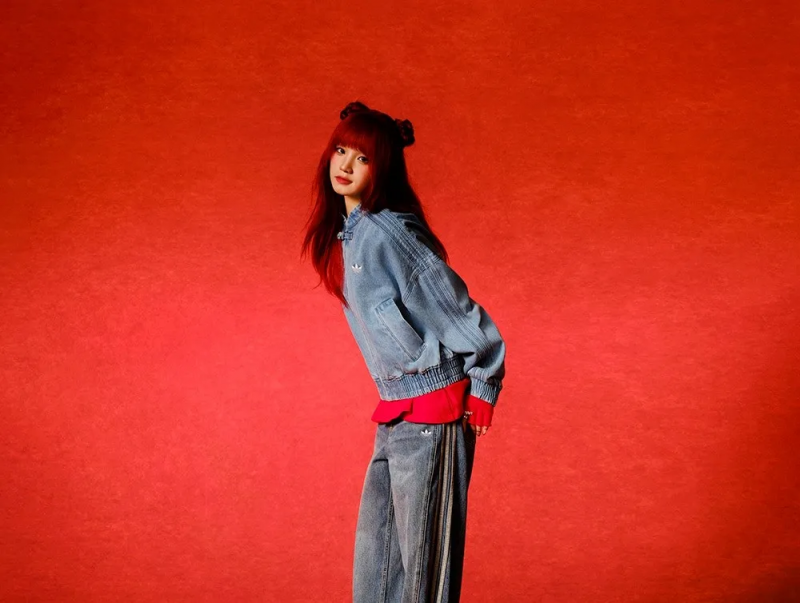 阿迪達(dá)斯跑起來了