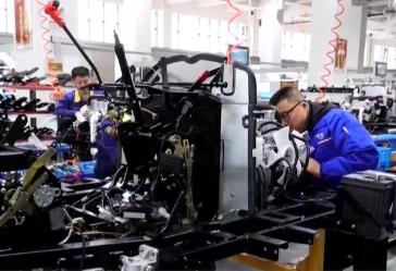 春耕備耕時節(jié) 農(nóng)機(jī)市場內(nèi)銷與出口兩旺