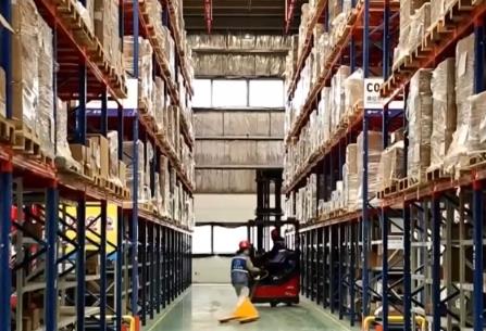 縮短時(shí)效60%！“美妝專屬通道”讓美妝尖貨直“奔”女性梳妝臺(tái)