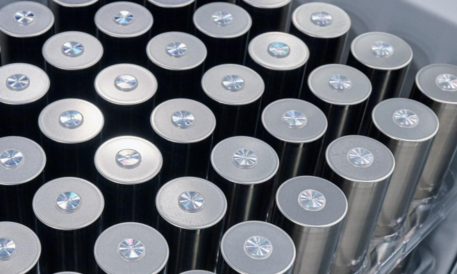 大圓柱電池持續(xù)走熱 多家企業(yè)涉足