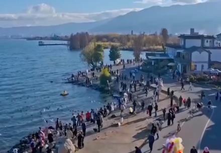 銀發(fā)經(jīng)濟(jì)活力迸發(fā) 以多元新場(chǎng)景服務(wù)“新市民”開(kāi)辟更多增量市場(chǎng)