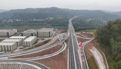 蒼巴高速公路全線通車 川東北再添交通新“動(dòng)脈”