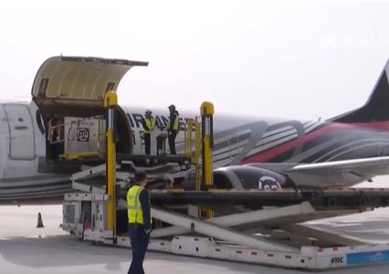 快遞點(diǎn)進(jìn)村、定制化服務(wù)、無人機(jī)助力 農(nóng)特產(chǎn)品搭上“物流快車”觸網(wǎng)生“金”