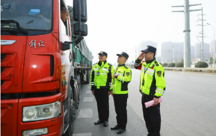江蘇交通綜合執(zhí)法“護(hù)企十二條”激發(fā)民企活力