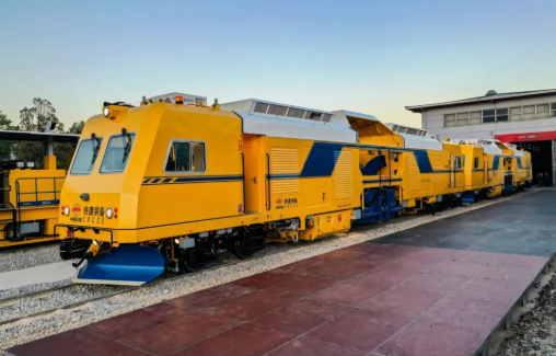 國家鐵路局為“首臺套”新型鐵路裝備建立綠色通道 以實際行動助力企業(yè)創(chuàng)新發(fā)展
