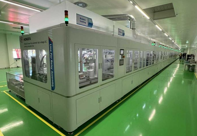中國繼電器業(yè)龍頭企業(yè)首條出口歐洲全自動產(chǎn)線在德下線