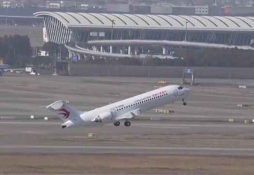 國(guó)產(chǎn)飛機(jī)老撾首航 國(guó)內(nèi)外航線持續(xù)增多