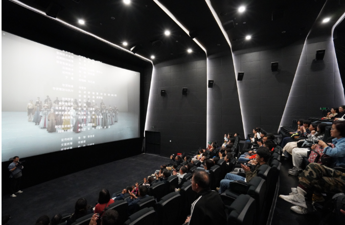 國(guó)家大劇院舞臺(tái)藝術(shù)“第二現(xiàn)場(chǎng)”首場(chǎng)直播打造文化傳播新范式