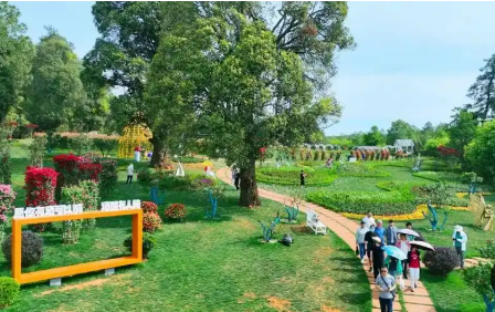 市集煙火 境外奇遇 “五一”旅游市場多點開花