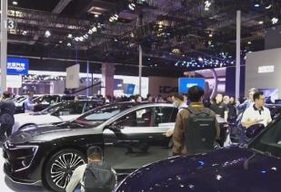 世界汽車工業(yè)“瞰”中國！“智能化”全鏈條加速跑 中國汽車加“數(shù)”蝶變