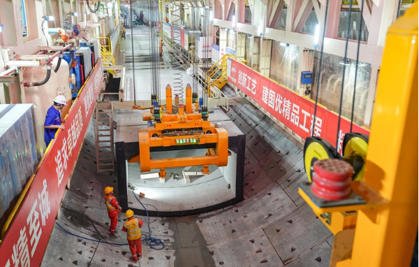 千河奔騰風(fēng)帆競(jìng)——四川堅(jiān)定不移推動(dòng)經(jīng)濟(jì)高質(zhì)量發(fā)展觀察