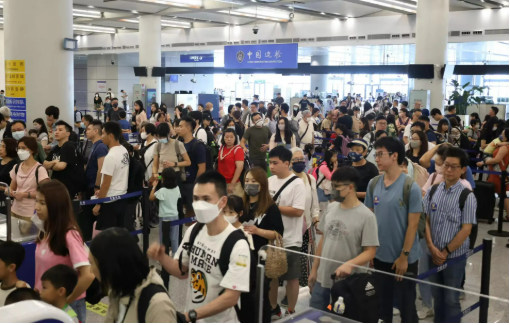 創(chuàng)歷史最快紀(jì)錄！港珠澳大橋今年出入境客流破千萬