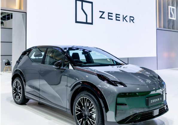 極氪：“雙旗艦”全面向上 再沖豪華陣營