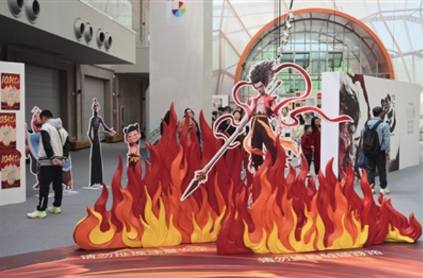 電影產(chǎn)業(yè)謀變：從票房依賴到多點(diǎn)開花