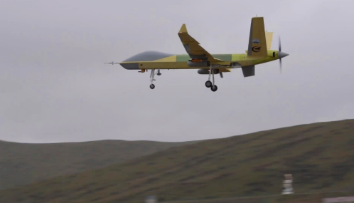 “翼龍”無人機開展人工增雨（雪）作業(yè) 助力三江源生態(tài)補水