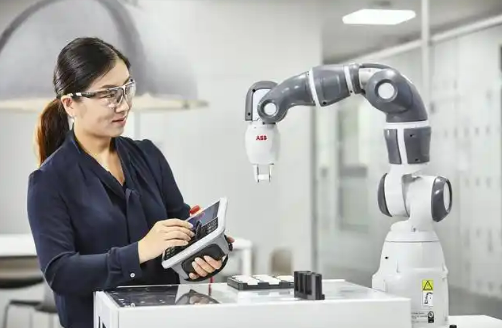 42個新工種亮相，人工智能催生新崗位