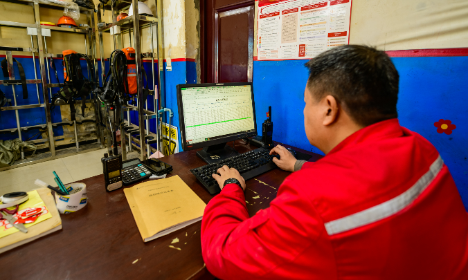 西北油田采油三廠以人為本，多維度激發(fā)人才活力