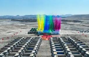 內(nèi)蒙古首個超百臺增程式無人駕駛礦卡項目落地